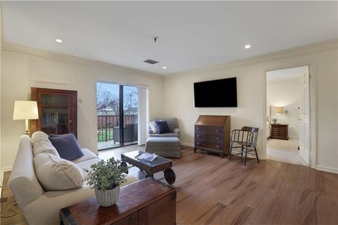 Condo For Sale - 300 Johnson Ferry Road #B206<br/> Sandy Springs, GA 30328