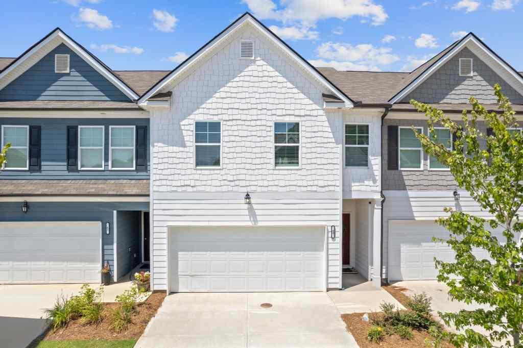 Cambridge At Towne Center - Residential