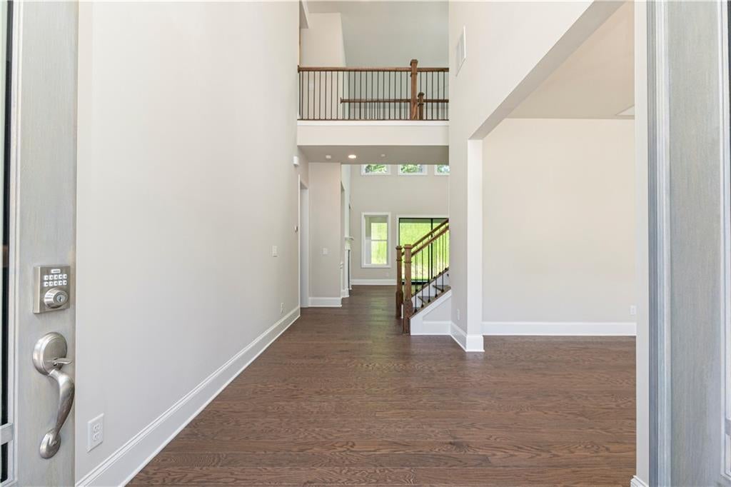 4415 Hawthorn
