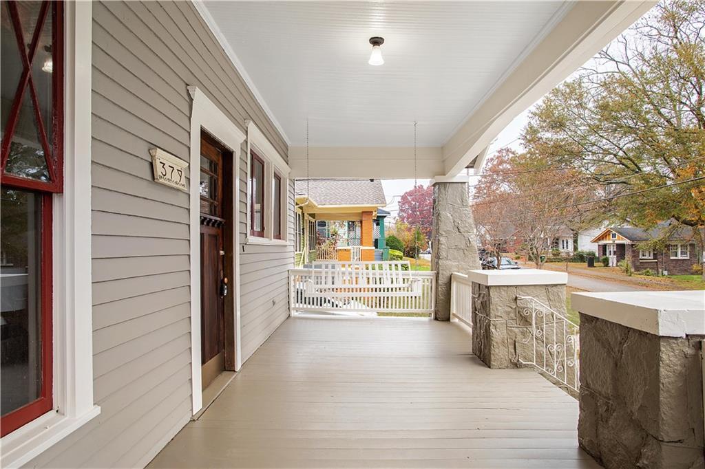 379 Mathewson Place SW