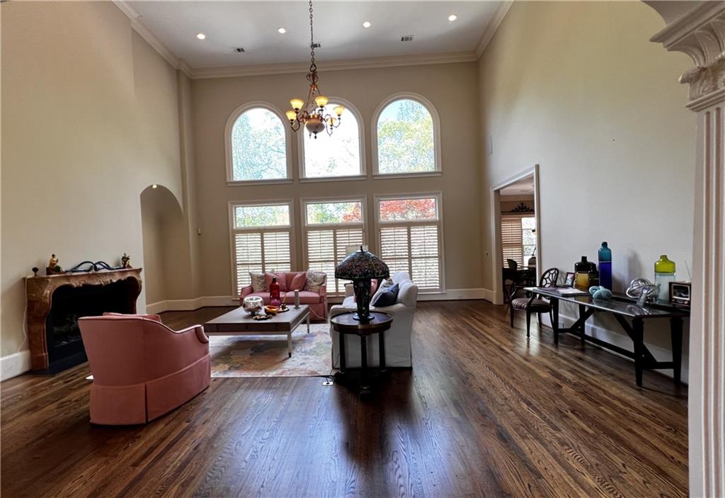 9390 Colonnade Trail