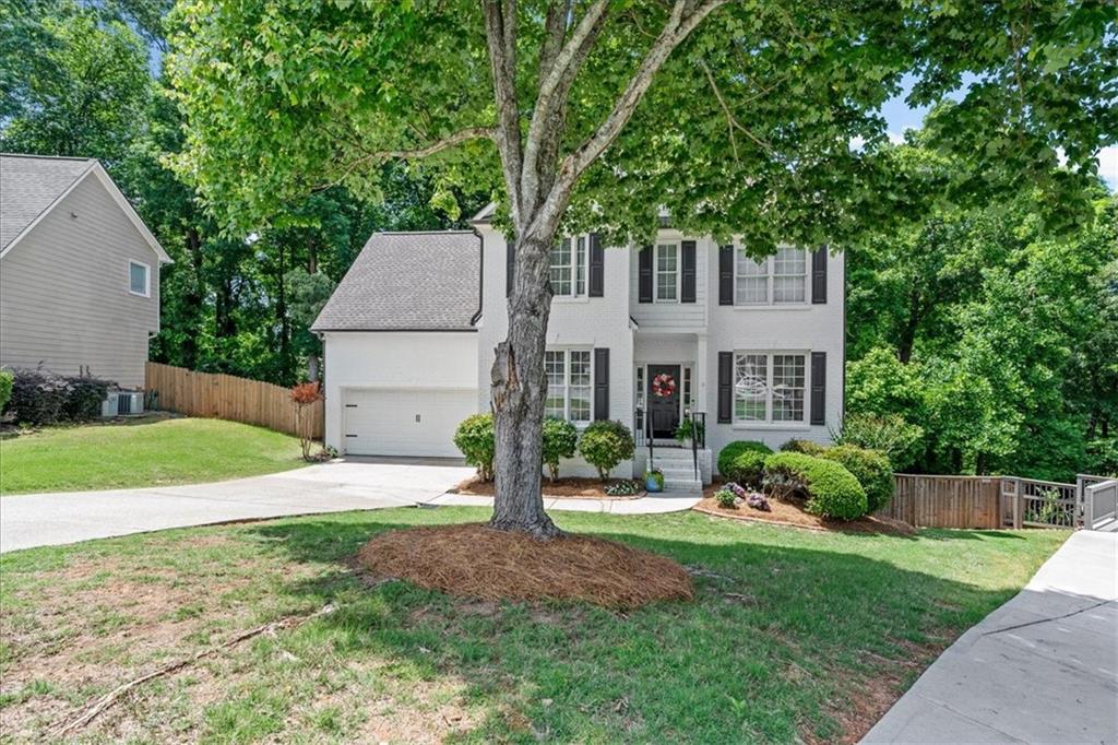 6000 Hampton Bluff Way