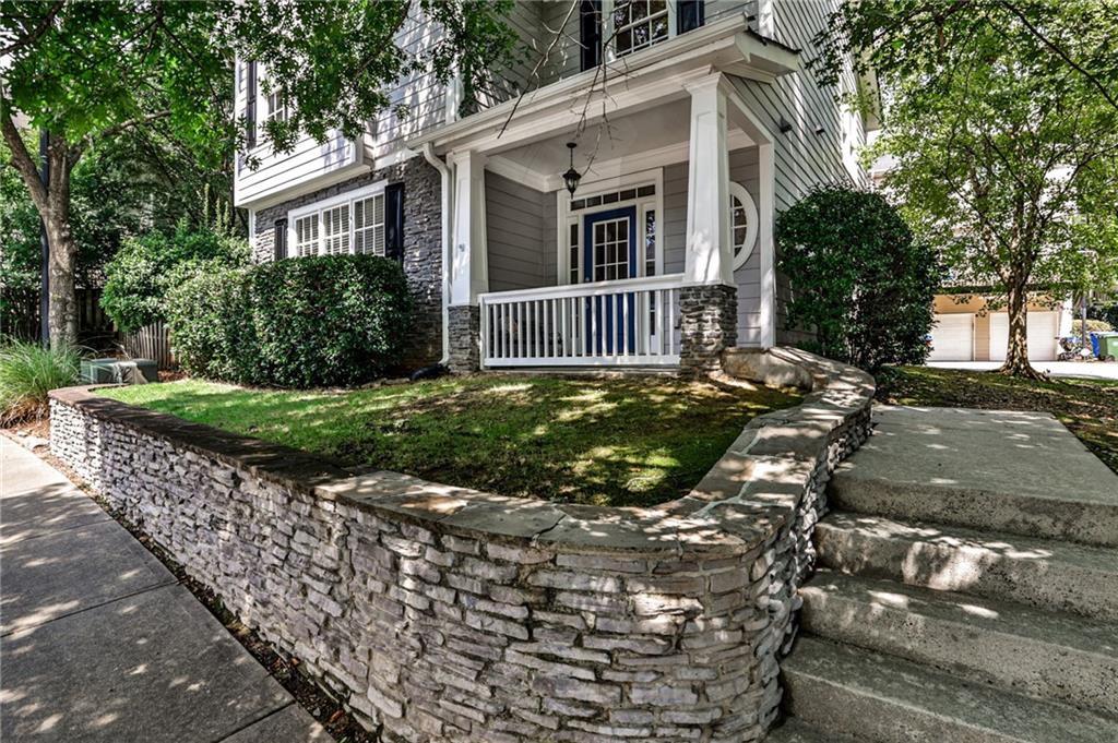 2204 Parkview Run NW