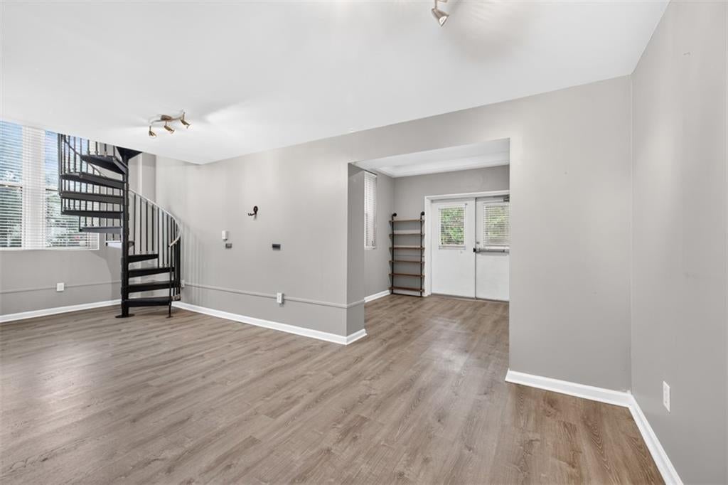 1031 State Street NW 209