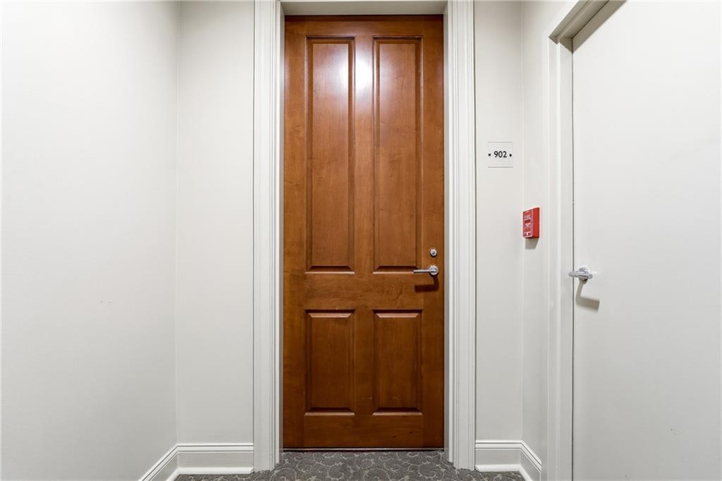 2881 Peachtree Road NE 902