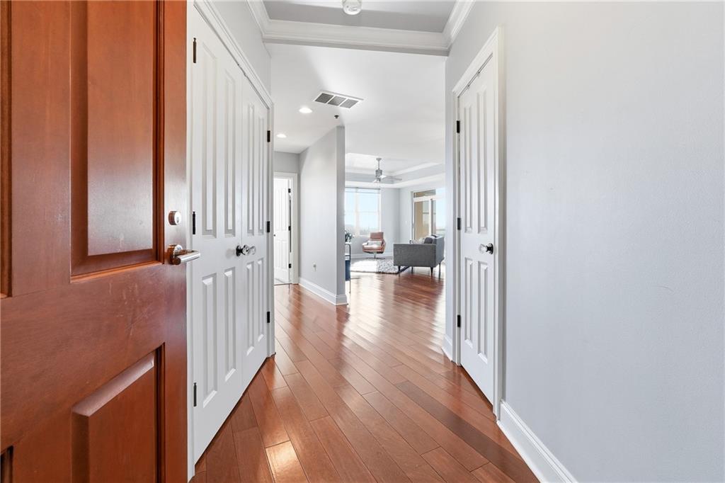 2881 Peachtree Road NE 902