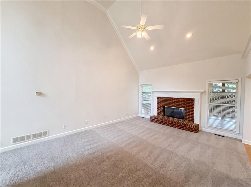 909 Mendenhall Way