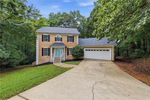 Homes For Sale - 208 Foxdale Court<br/> Troup County, LaGrange, GA 30240
