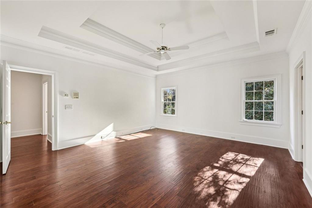 SEVEN OAKS - Residential