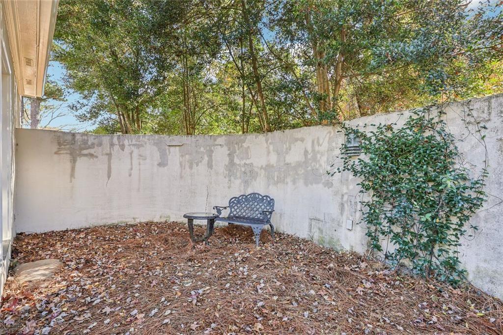 SEVEN OAKS - Residential