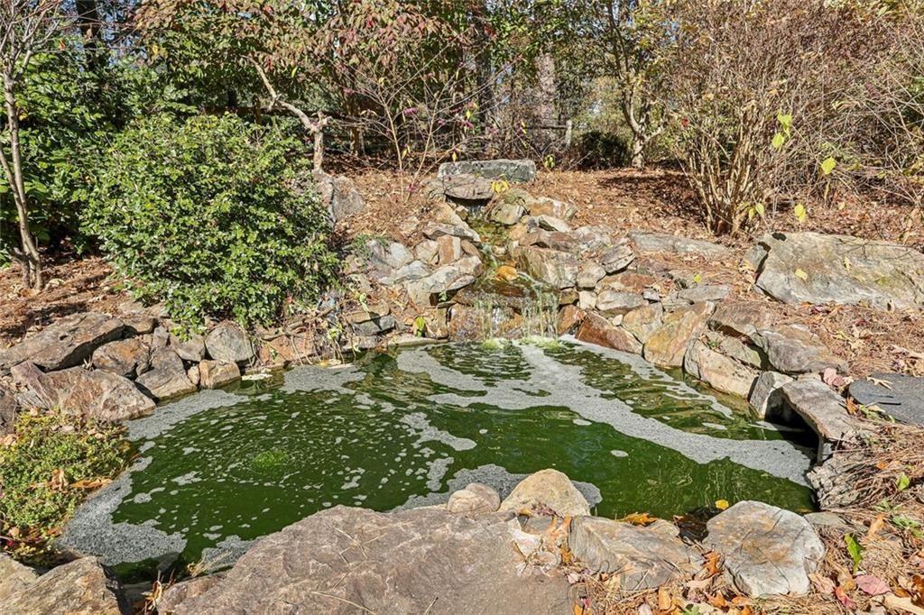 SEVEN OAKS - Residential