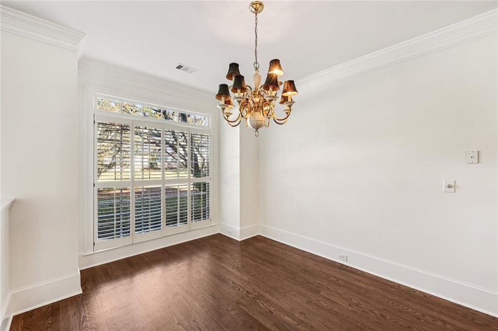 SEVEN OAKS - Residential