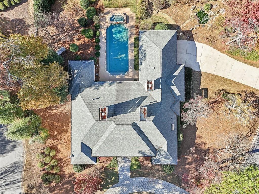 SEVEN OAKS - Residential