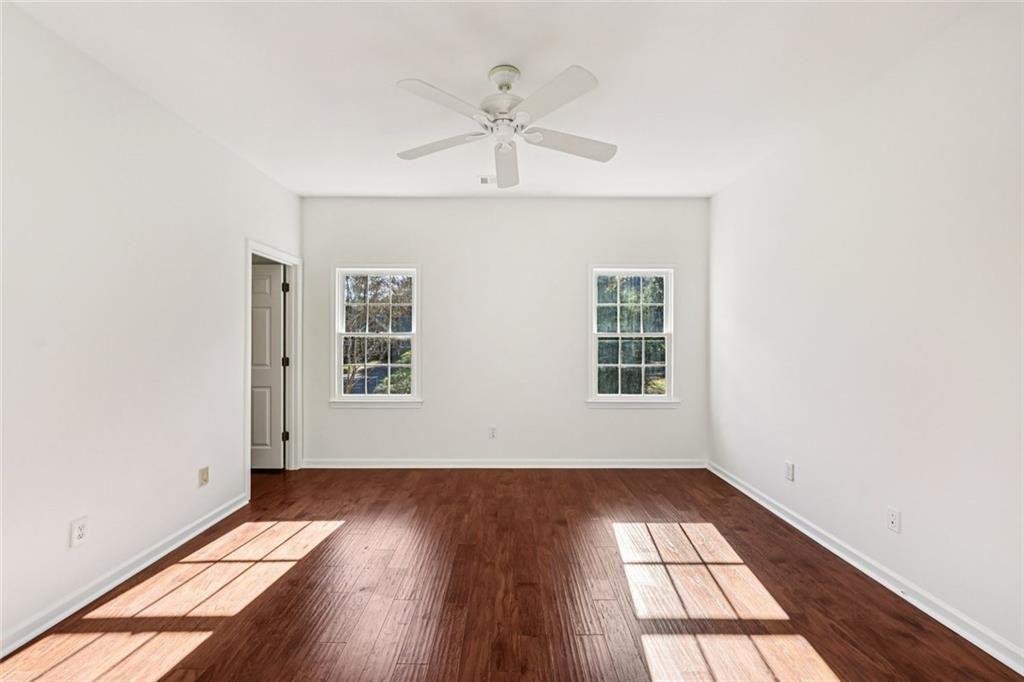 SEVEN OAKS - Residential