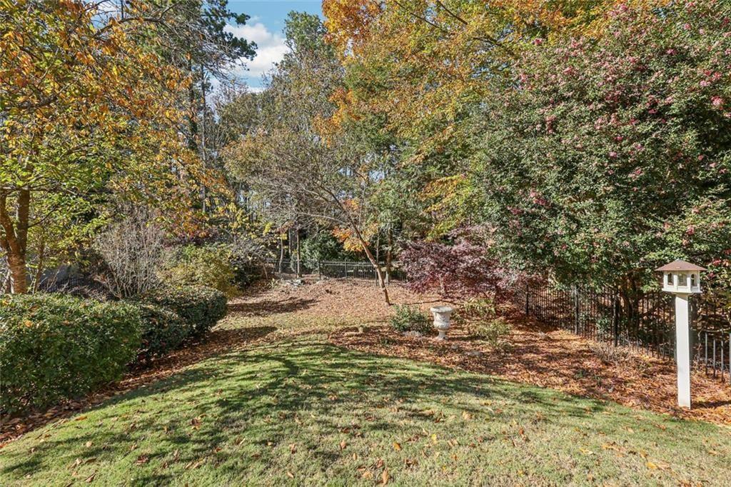 SEVEN OAKS - Residential