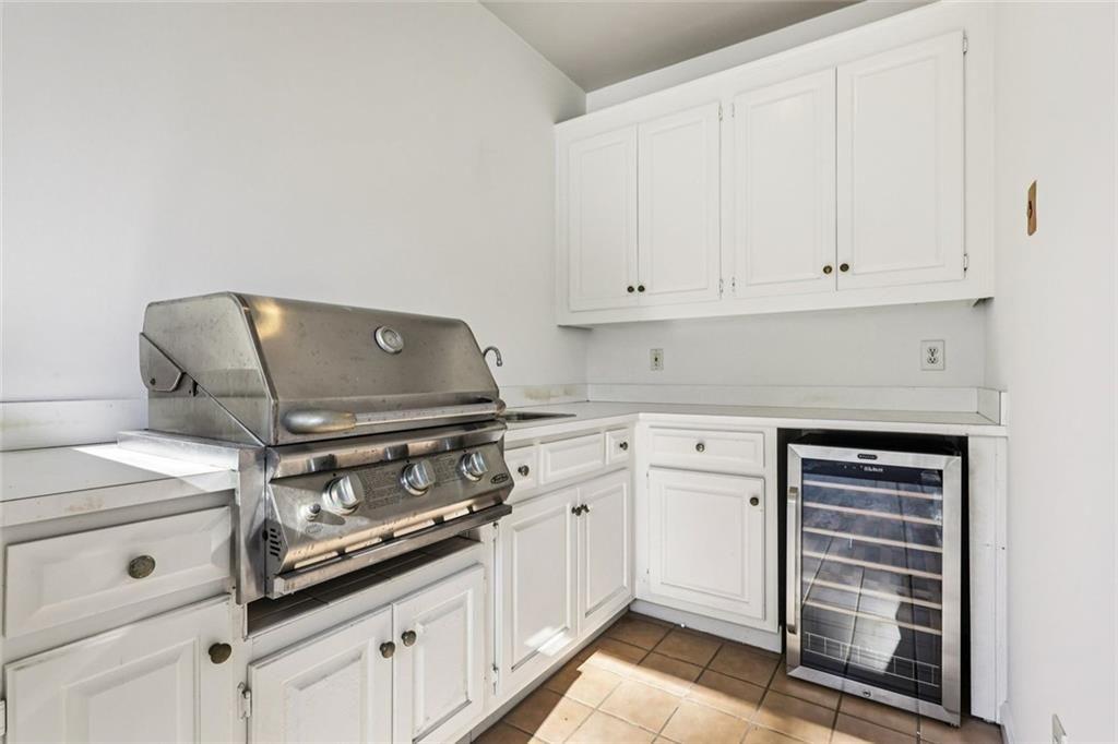 SEVEN OAKS - Residential