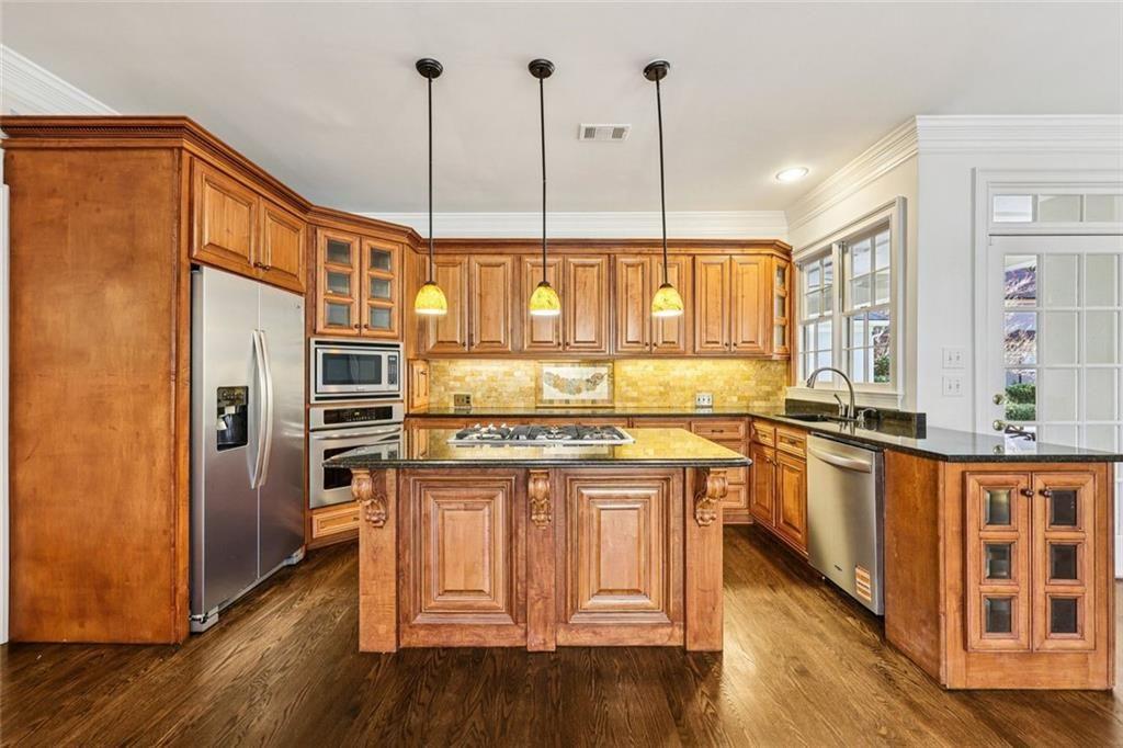 SEVEN OAKS - Residential