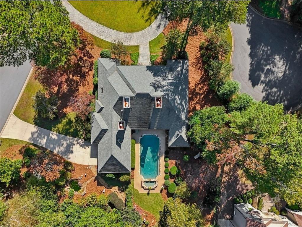 110 W Meadows Court