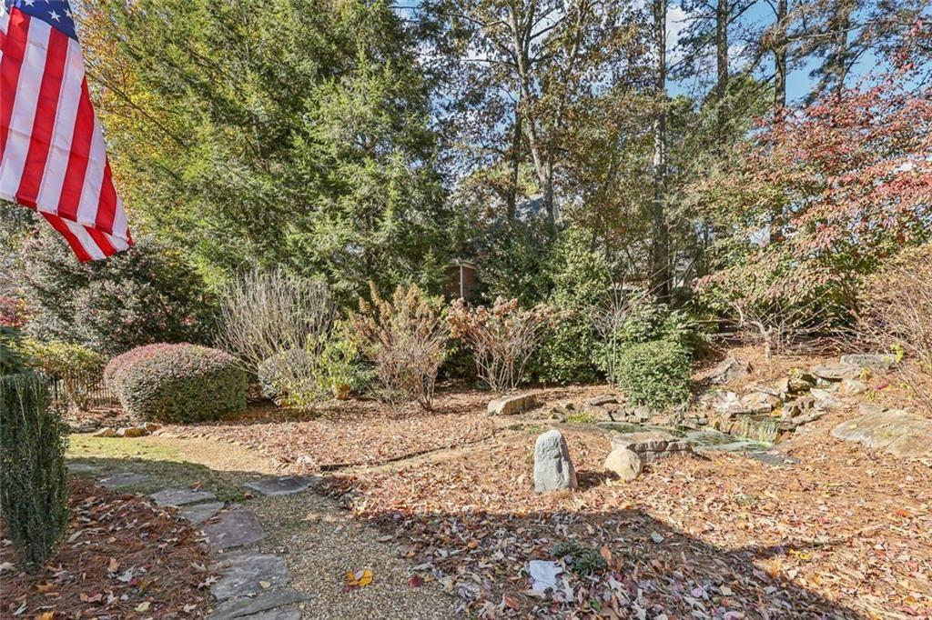 SEVEN OAKS - Residential