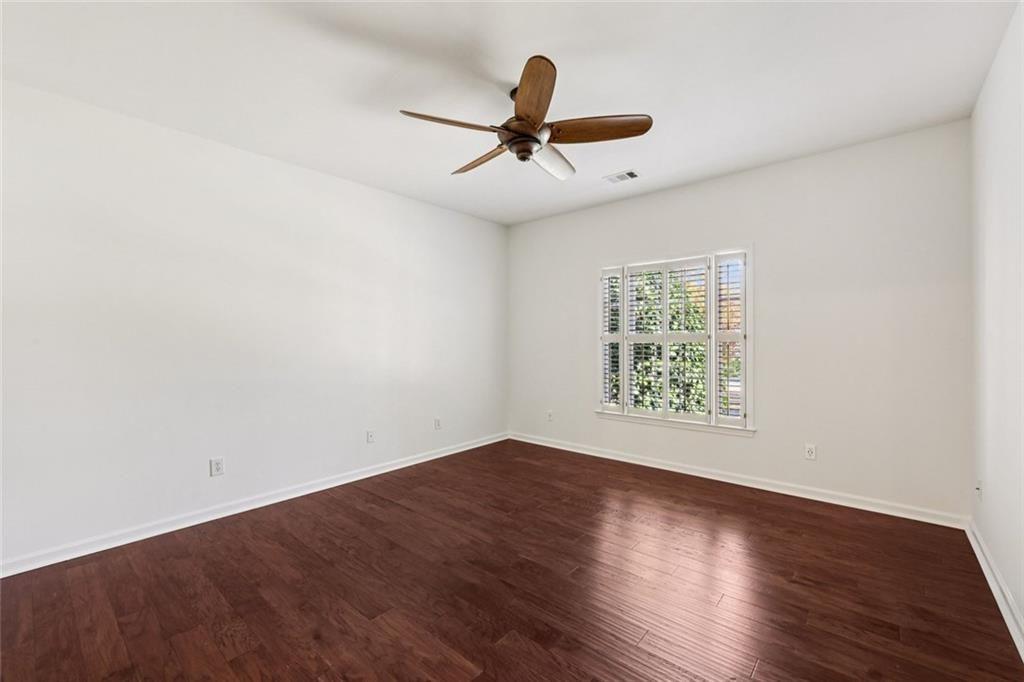 SEVEN OAKS - Residential