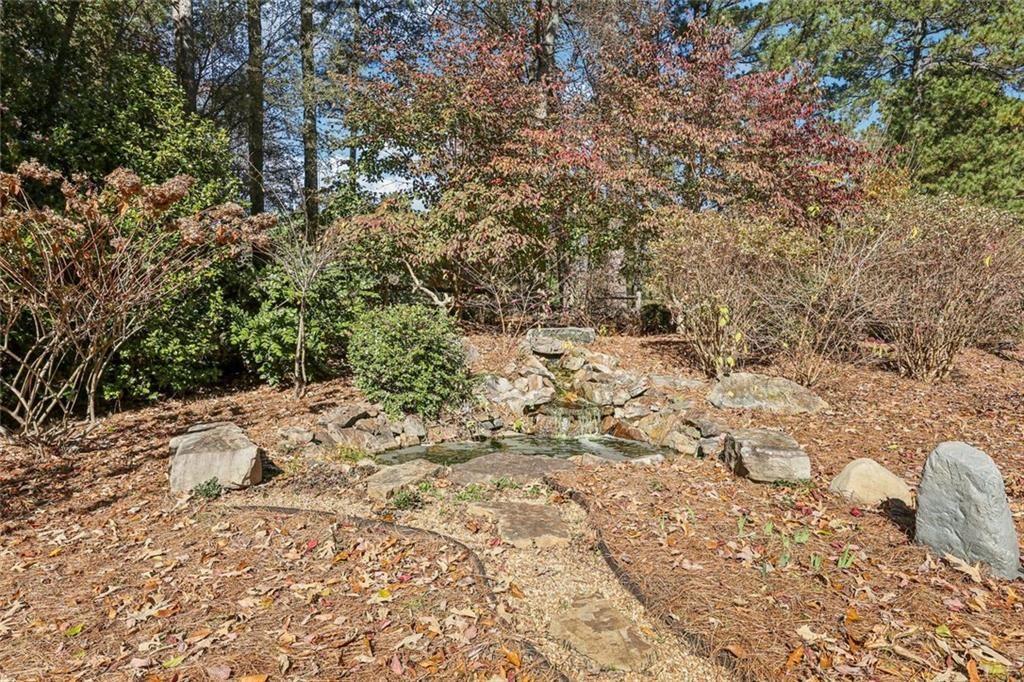 SEVEN OAKS - Residential