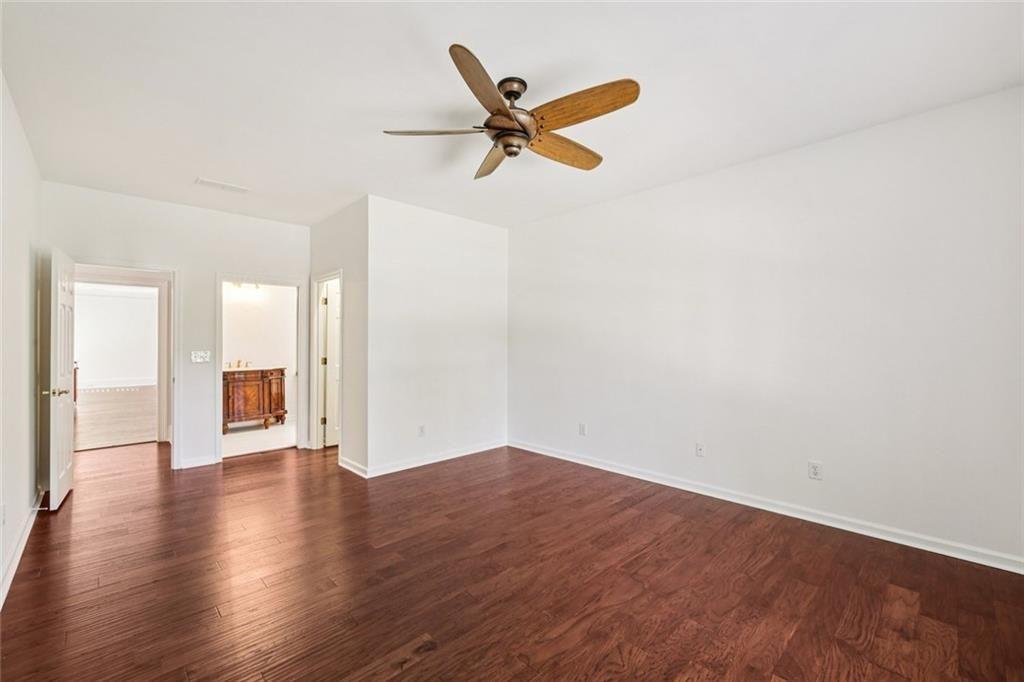 SEVEN OAKS - Residential