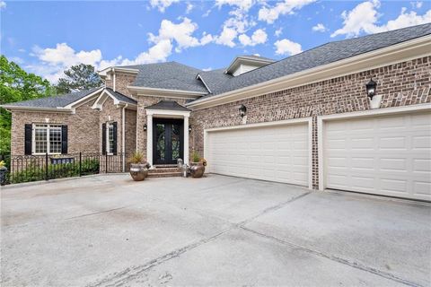 A home in Dacula