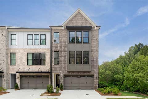 Townhouse For Sale - 2255 Crestview Drive #43<br/> Dekalb County, Brookhaven, GA 30319