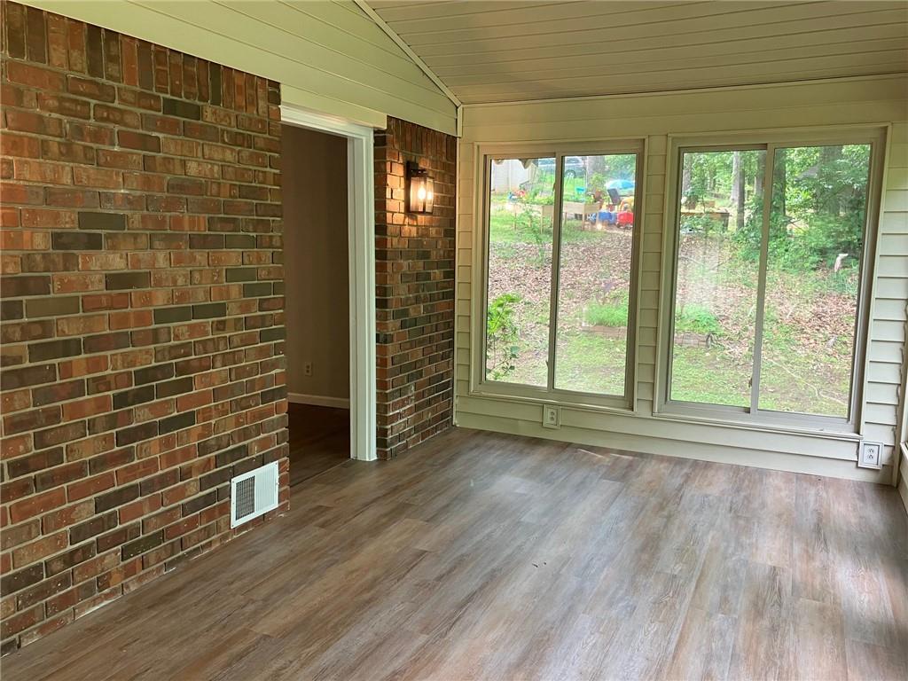 215 N Etowah Court, Canton, Georgia image 16