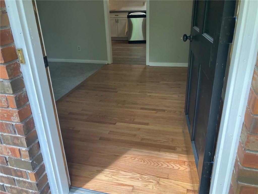 215 N Etowah Court, Canton, Georgia image 6