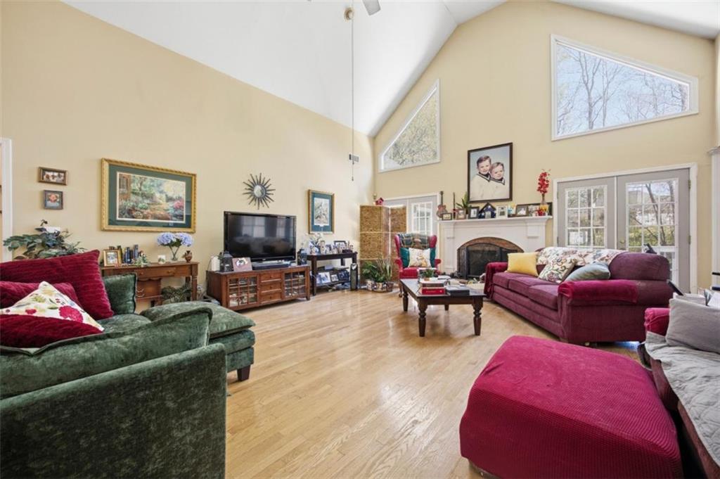 1948 Trestlebrook Way