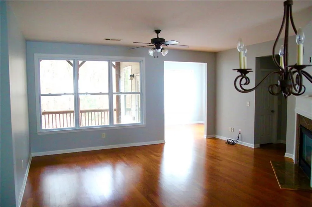 Mableton, Georgia 30126, United States, 3 Bedrooms Bedrooms, ,4 BathroomsBathrooms,Residential,Active,189639