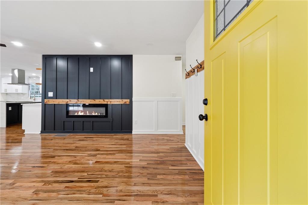 2055 Oak Road
