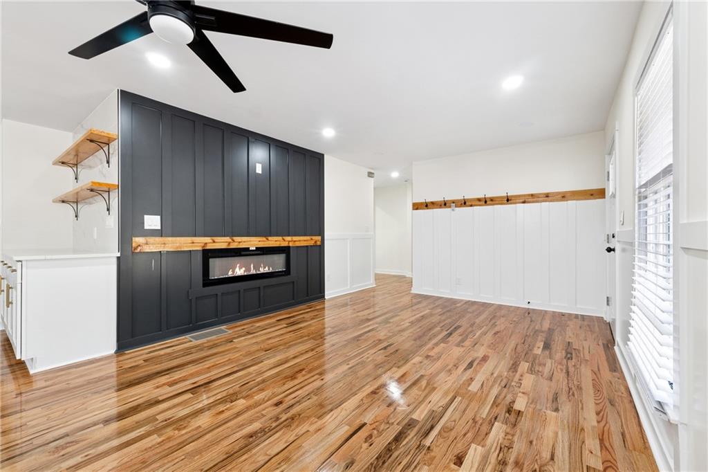 2055 Oak Road