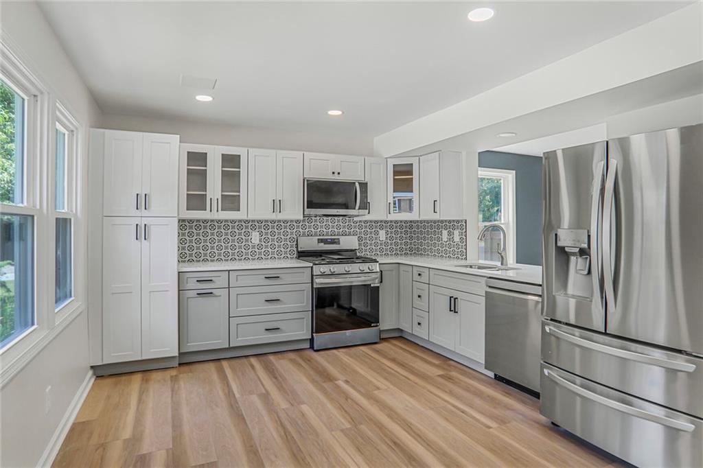 4290 LEHAVEN Circle