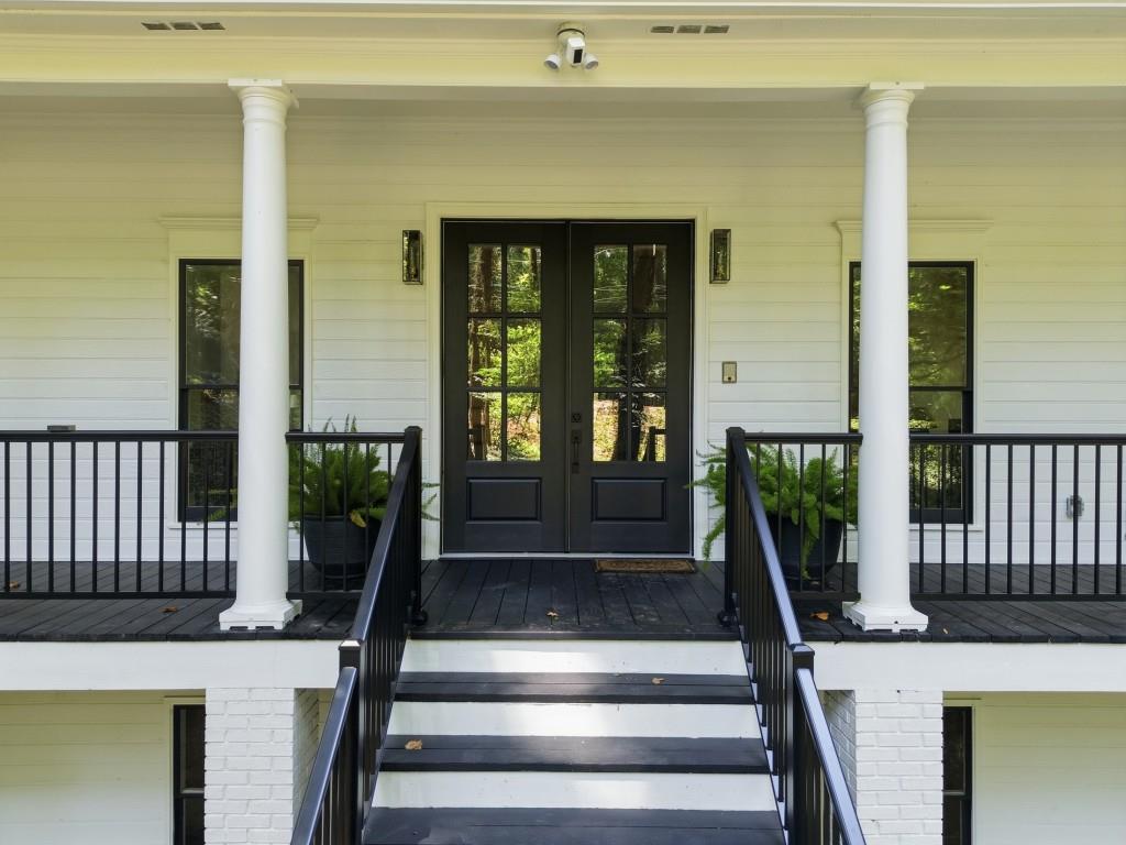 400 Old Ivy Road NE
