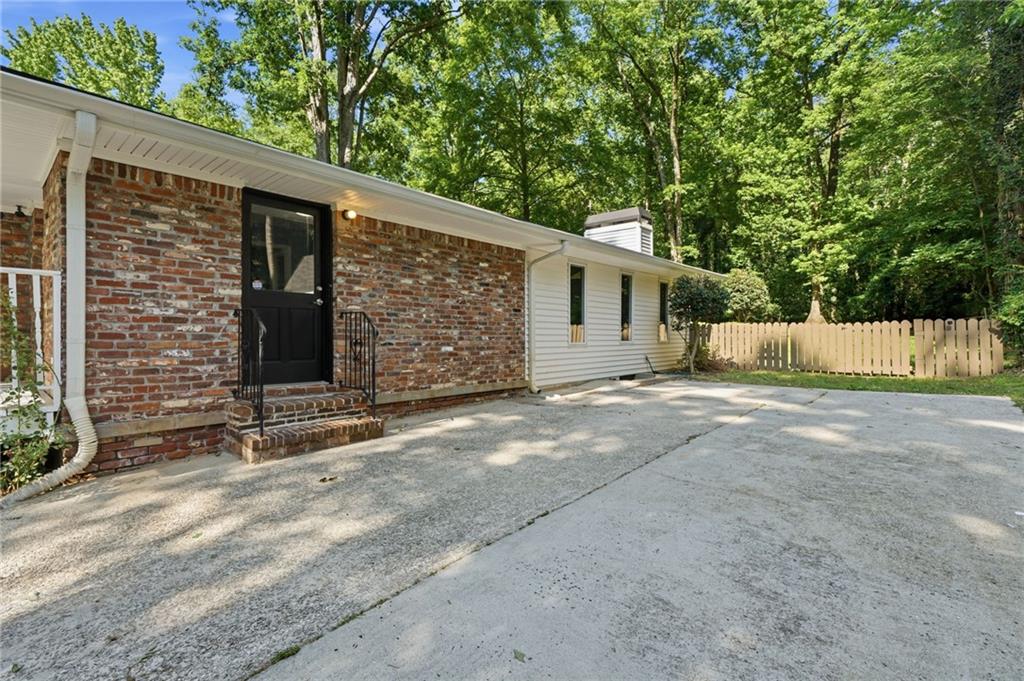 2109 Shady Lane