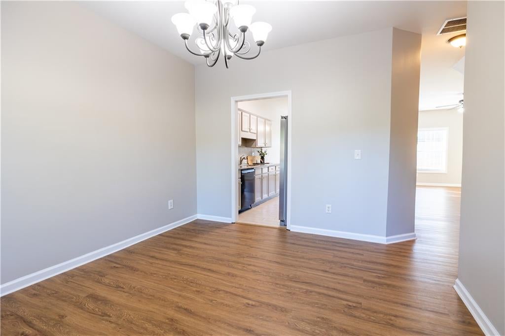 17 Village Glen