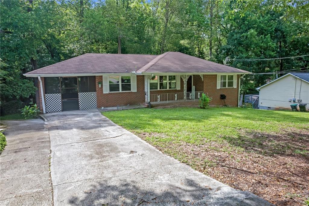 Charming Brick Ranch in Growing Mableton!
This move-in-ready home features a beautifully renovated kitchen and a modern master bathroom, hardwood floors throughout, and a newer roof and HVAC system for peace of mind. Located in a quiet, established community with easy access to shopping centers, schools, and major roadways. Don’t miss this opportunity to own a stylish and comfortable home in one of Mableton’s up-and-coming areas! Rental requirements include credit check, good rental history, minimum household monthly income $5,000, security deposit equal one month's rent. Rental application $50 per adult online https://apply.link/mODUyHk