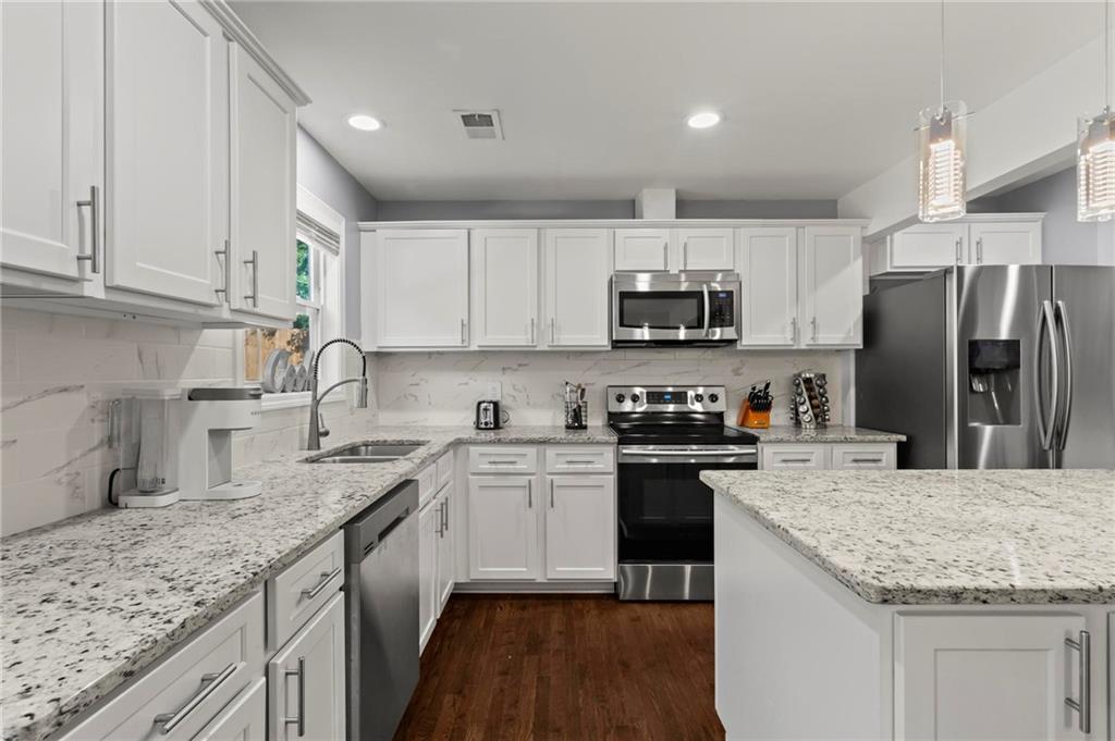 2618 Birch Street SE