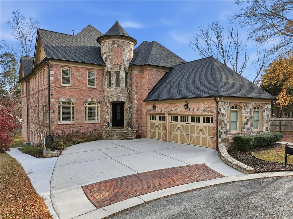 7611 Regency Circle