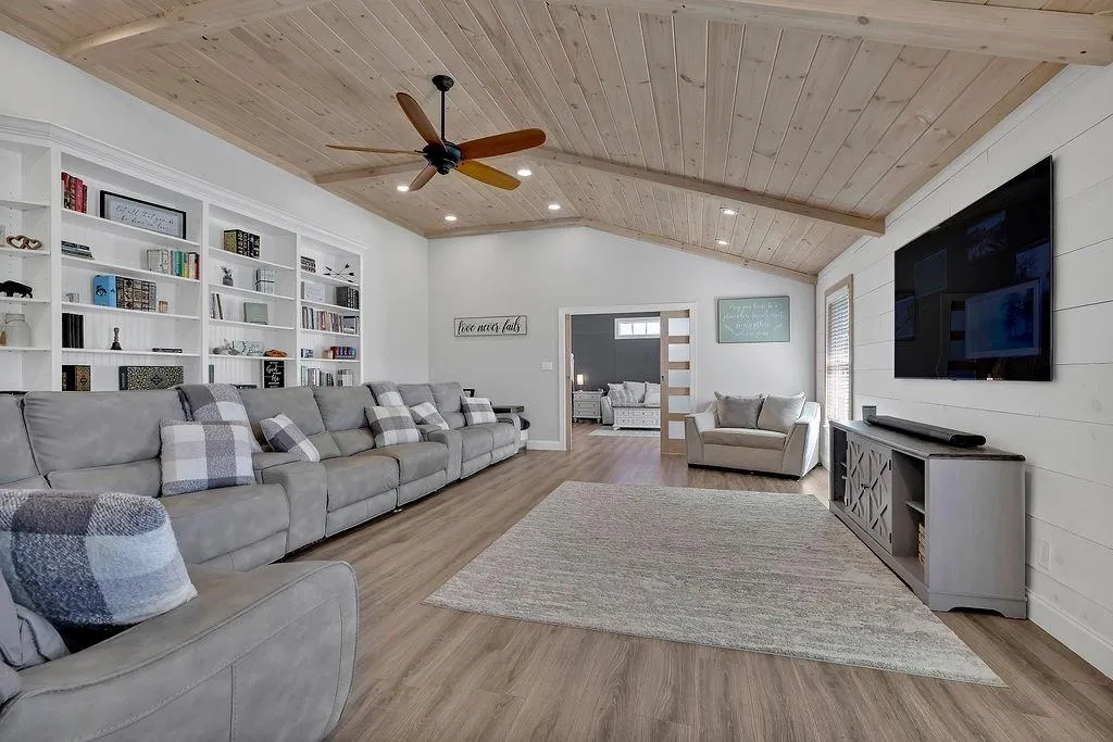 Greenville, Georgia 30222, United States, 6 Bedrooms Bedrooms, ,6 BathroomsBathrooms,Residential,Active,61820