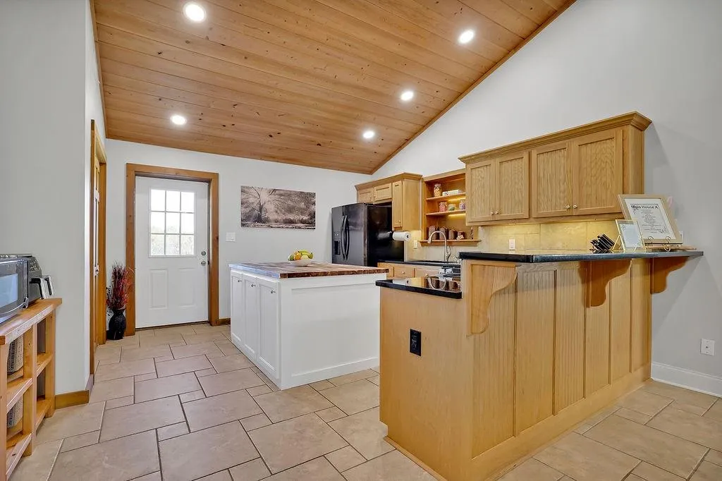 Greenville, Georgia 30222, United States, 6 Bedrooms Bedrooms, ,6 BathroomsBathrooms,Residential,Active,61820