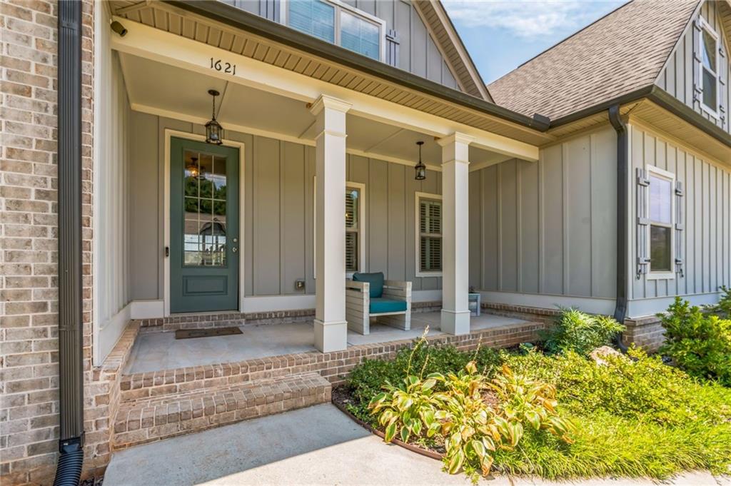 1621 Highland Creek Drive