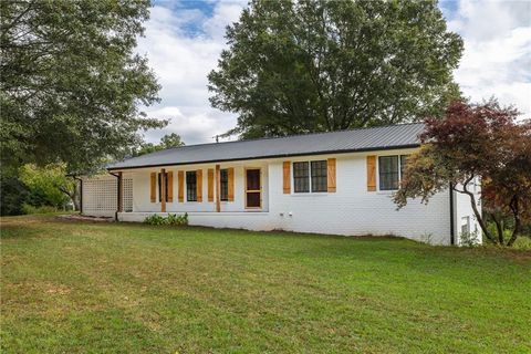 A home in Dawsonville