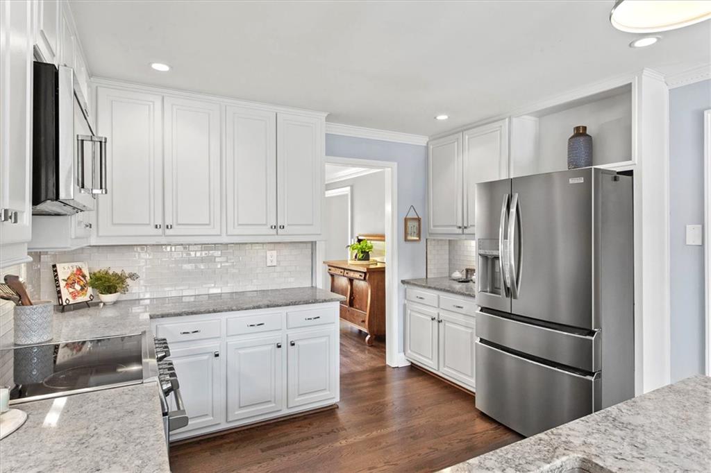 2480 Roxburgh Drive, Roswell, Georgia image 10