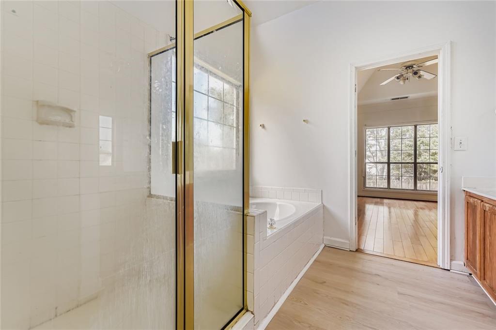 Wesley Lakes Oxford Downs - Residential