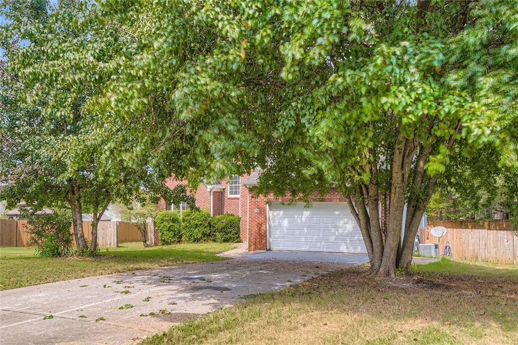 Wesley Lakes Oxford Downs - Residential