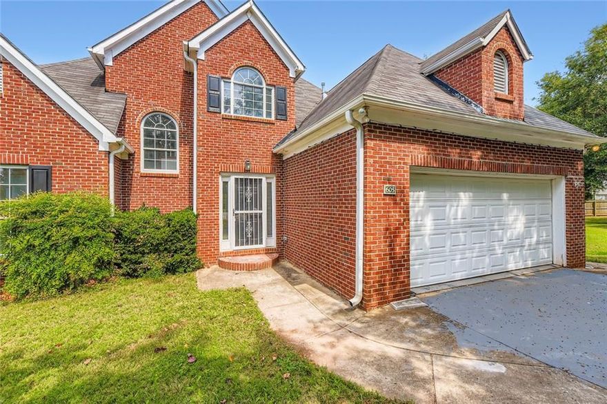 Welcome to 605 Keaton Ct, a beautiful brick-front home offering fresh updates and neighborhood amenities you'll love.  Step inside to discover brand new carpet and fresh interior paint, giving the home a bright, clean, and move-in-ready feel.

Enjoy the privacy of a fully fenced backyard, perfect for relaxing, entertaining, or letting kids and pets play safely.

Located in the highly desirable Wesley Lakes community, residents enjoy access to a community lake, swimming pool, clubhouse, and tennis courts.  All just minutes from I75, shopping, dining, and good schools.  Don't miss the chance to make this well-maintained home yours!