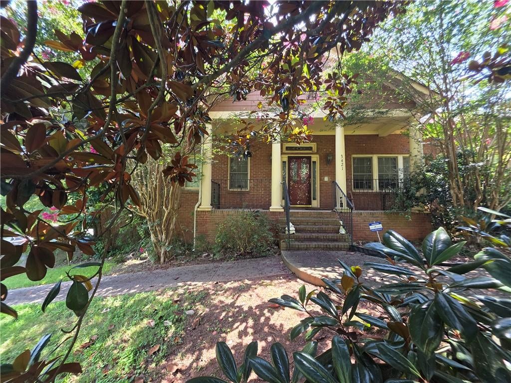 3421 Rainbow Drive